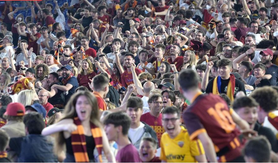 As in sports, so in the church &ndash; give us something to cheer for, and all is forgiven