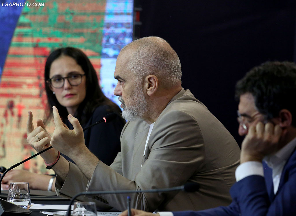 Albania Court Detains Finance Ministry Officials for Abuse of Office