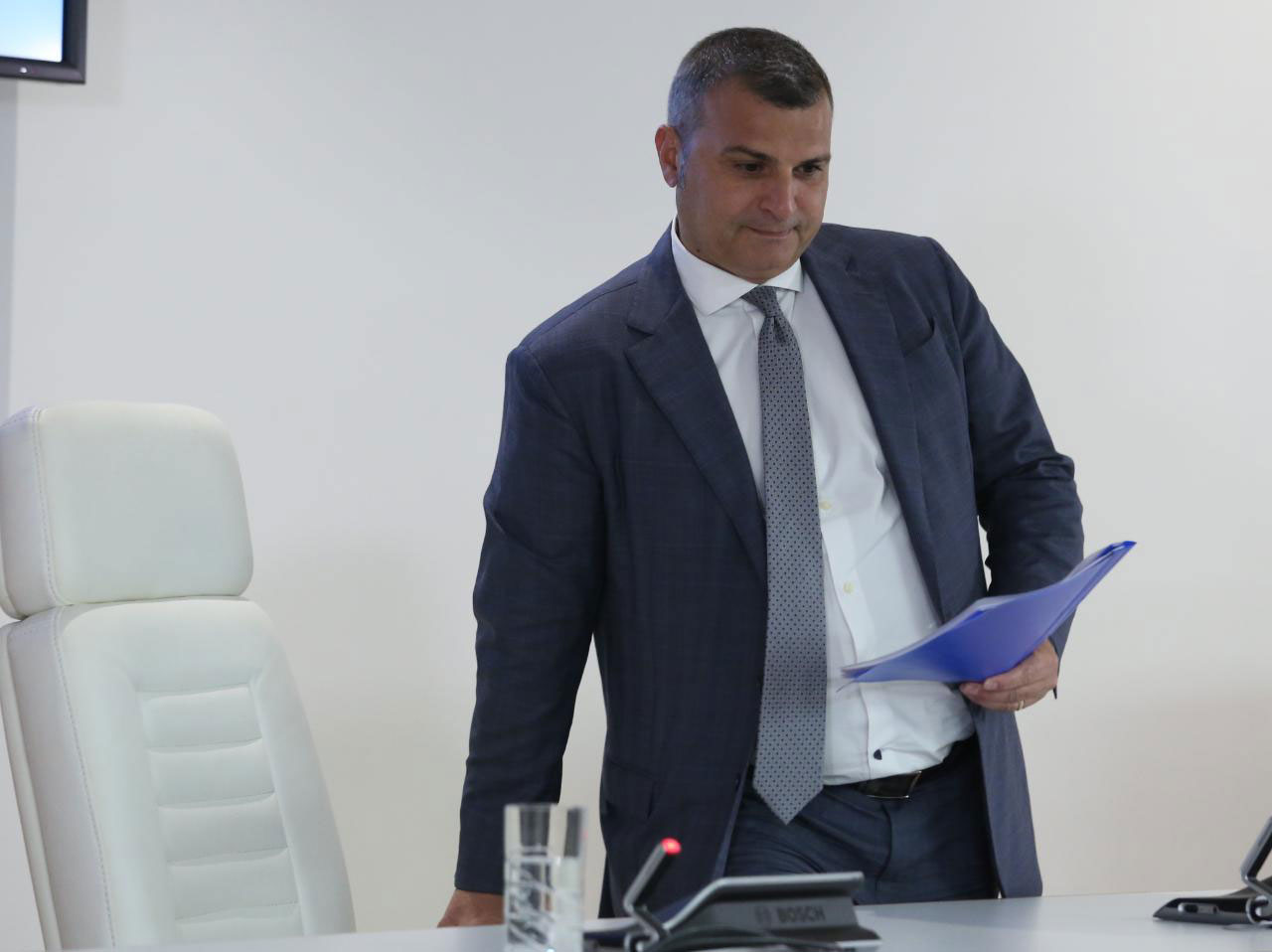 Money Troubles: Albania&rsquo;s Strange Currency Crisis Defies Easy Solutions